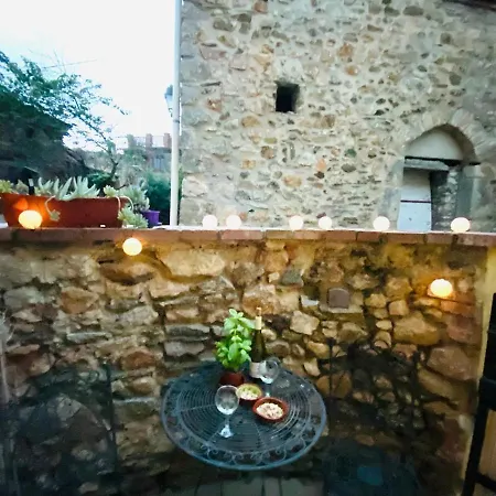 Classic Catalan Nyaraló *