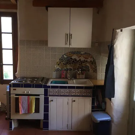 Classic Catalan Nyaraló Llauro